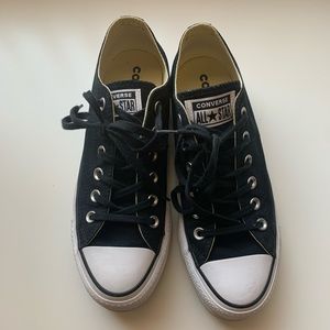 Women Converse Chuck Platform